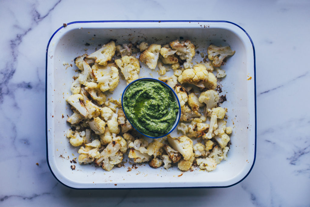 recetas de verdura para niños 2: coliflor asada con pesto de pistacho