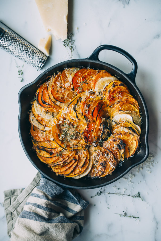 imagen de un gratinado de verduras recién cocinado