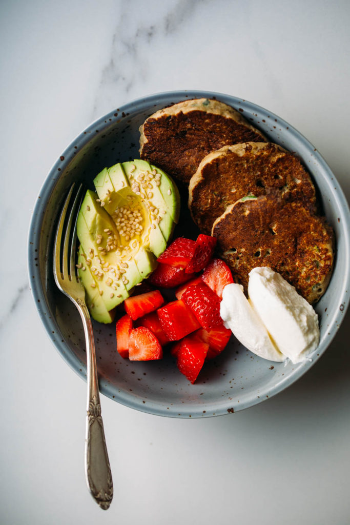 Pancakes de plátano y calabacín